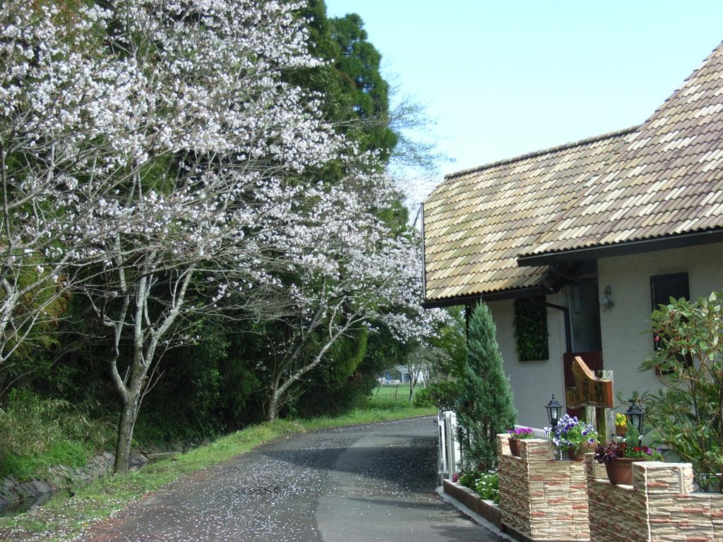 Отель Minshuku Hoshi No Sumika Shibushi Экстерьер фото